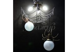 Люстра дизайнерская в детскую Паук на паутине 3+2